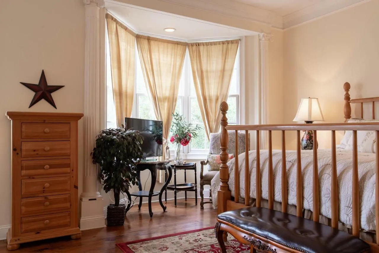 Holiday home Half Mil $$ Less Than A Savannah