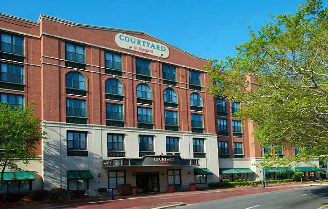Courtyard By Marriott Downtown - Historic District Hotel Savannah