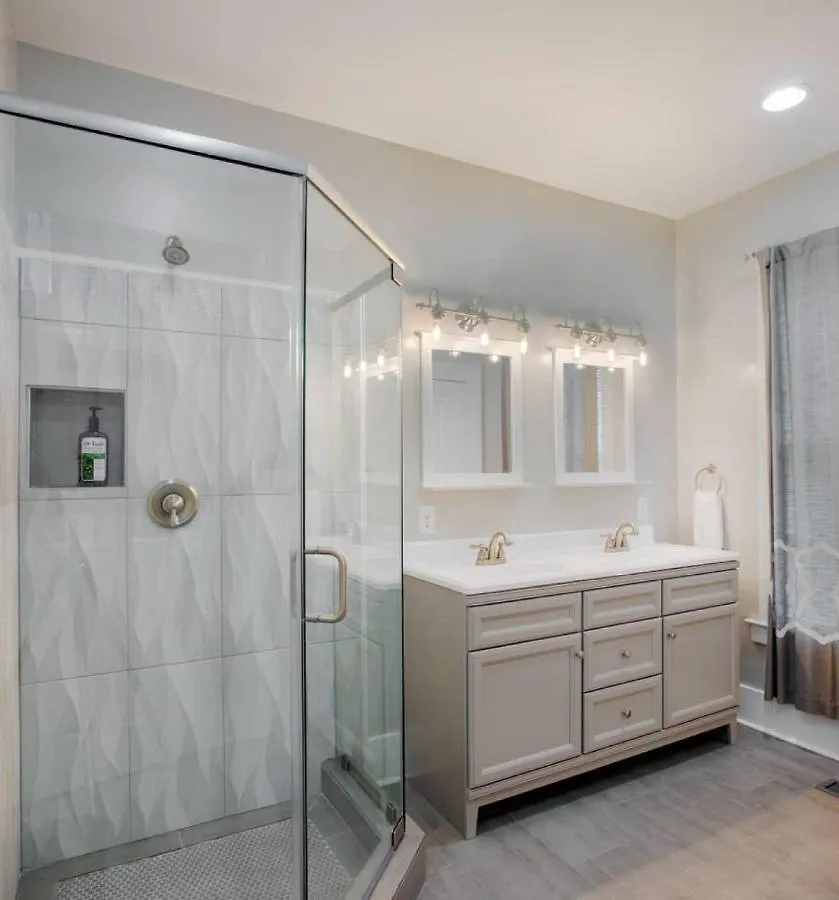 Bed & Breakfast Huge 5 Bed, 5 Bath In Historic Downtown Savannah