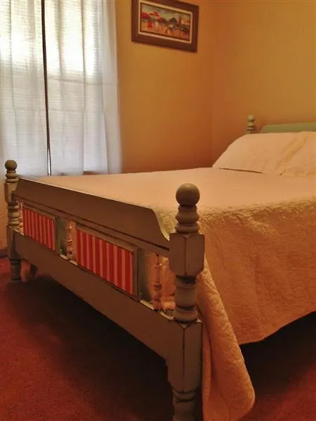 Clean And Cozy House Near Tybee Beaches! Dom wakacyjny *