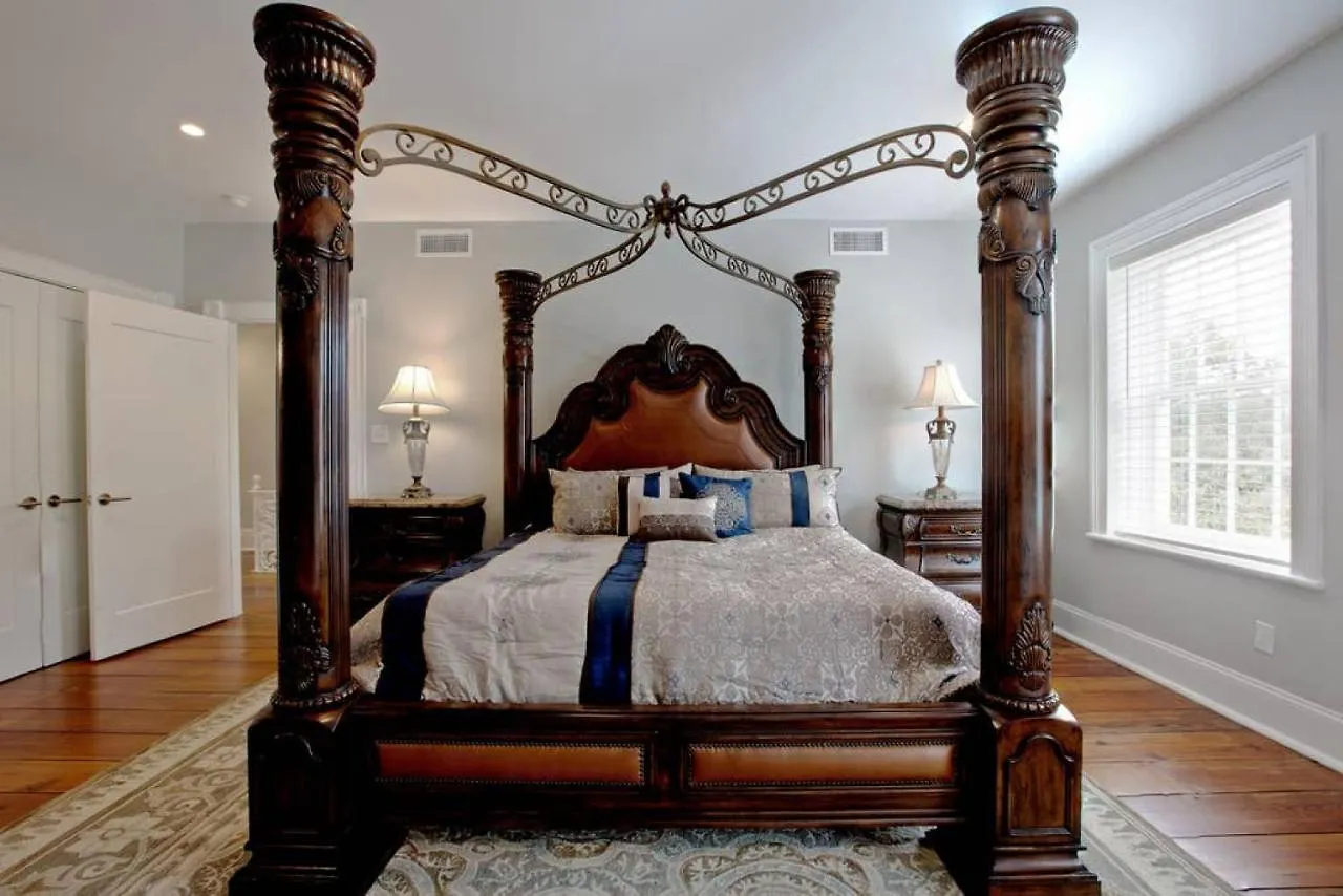 Sophisticated Historic Remodeled 9 Bedroom